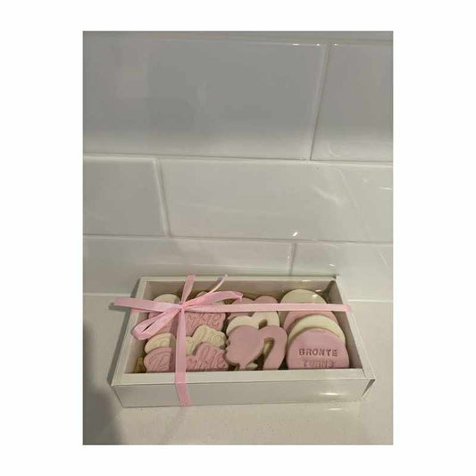 Fondant decorated cookies